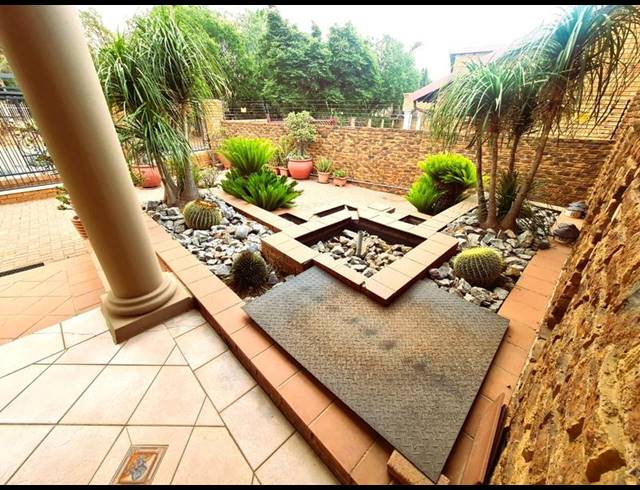 4 BEDROOM HOUSE FOR SALE IN HIGHVELD